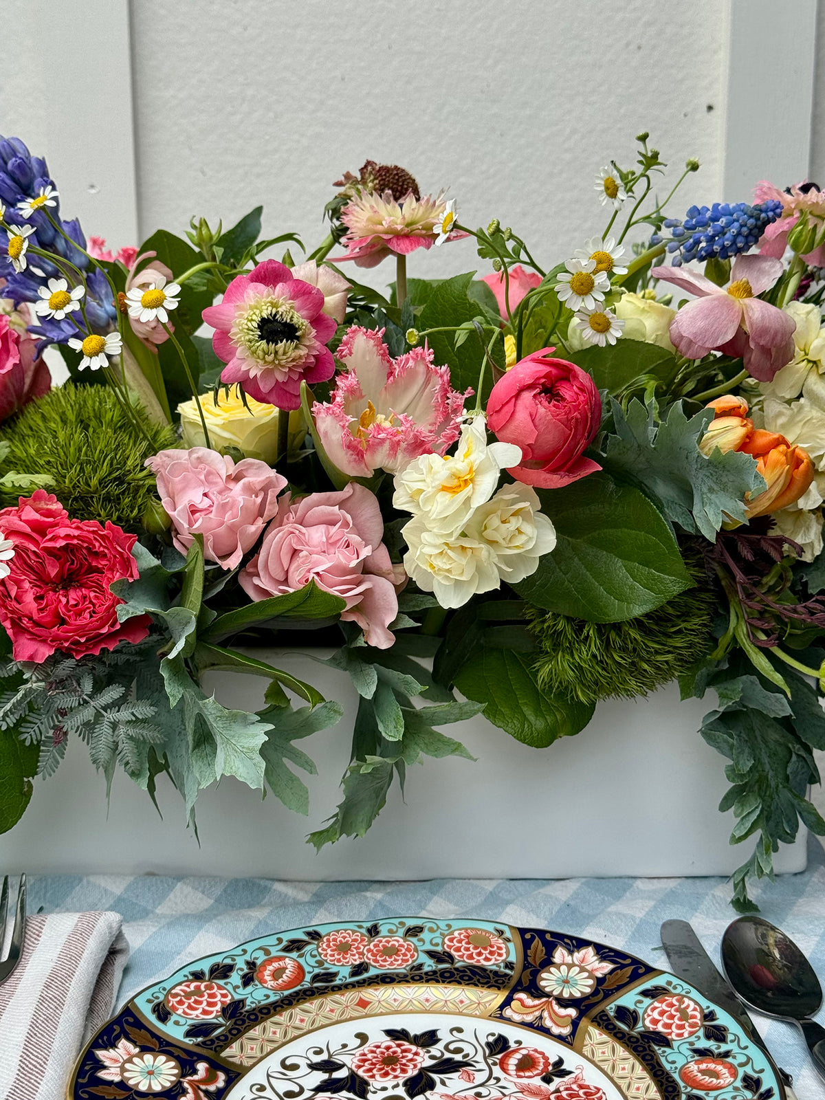 Long & Low Spring Centerpiece | Fox and the Fleur